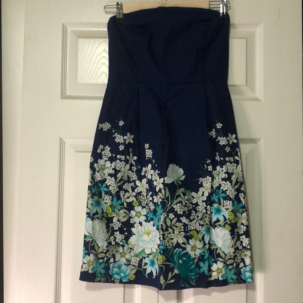 Strapless flower dress 💕